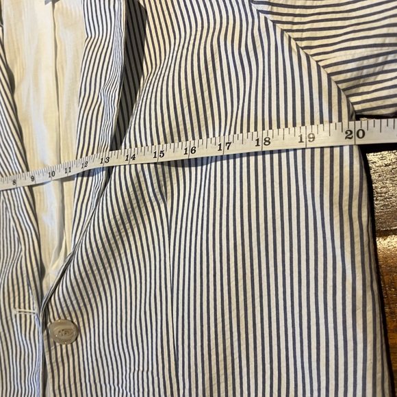 Seersucker Blazer - Picture 6 of 9